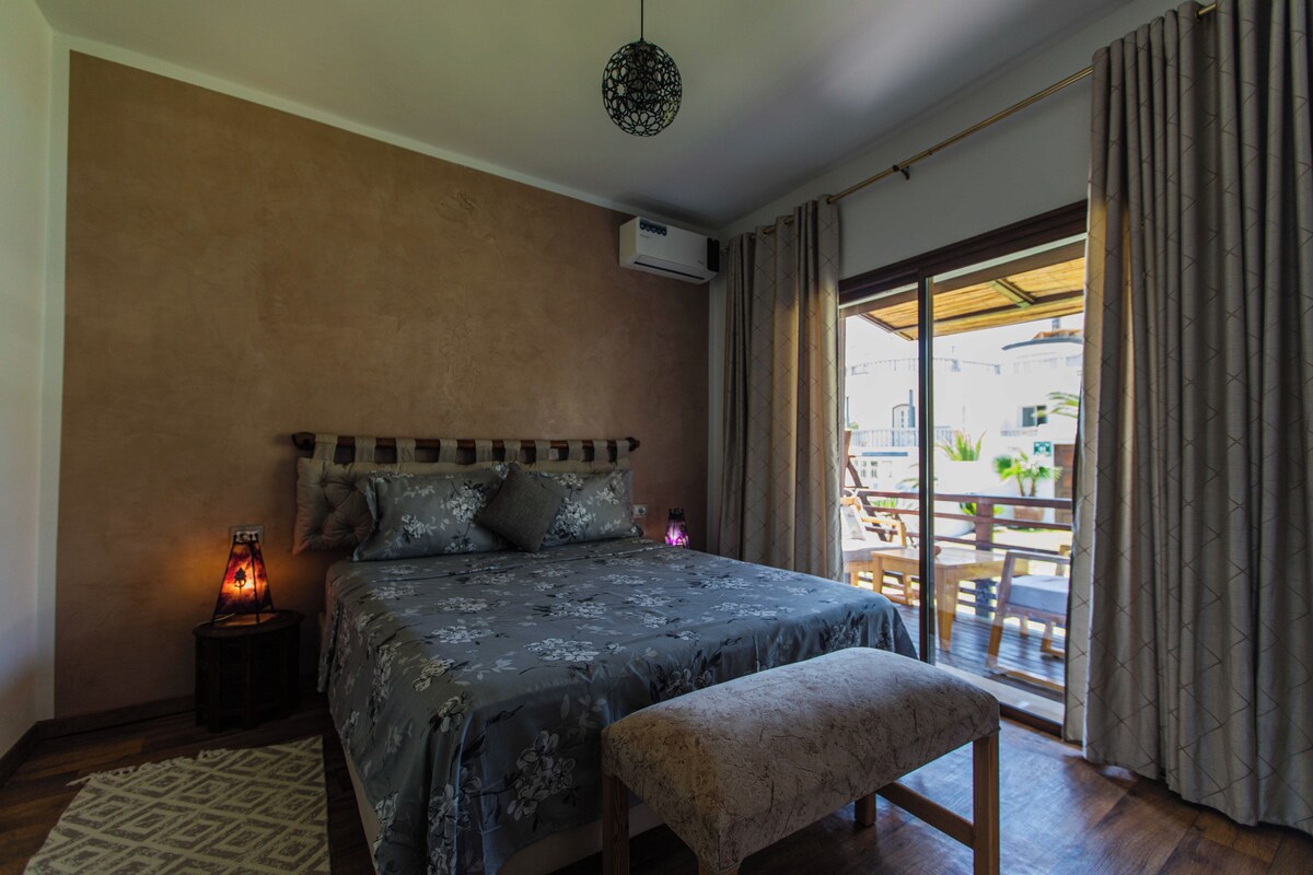 Comfort Double Room, 1 Double Bed, Pool View | Premium bedding, soundproofing, cribs (free), rollaway beds (free)