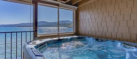 Baignoire à remous intérieure