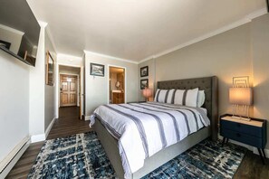 3 chambres, fer et planche à repasser, Wi-Fi, draps fournis