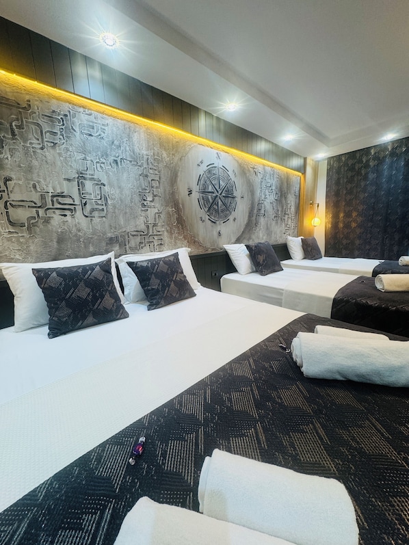 Deluxe Apartment, Balcony, Mountain View