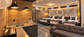 Tikir House