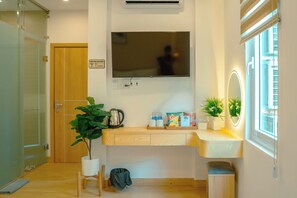 Family Studio, 2 Queen Beds, Pets allowed, City View