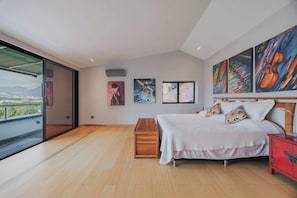 4 bedrooms, WiFi