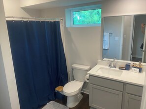 Towels, soap, toilet paper - Executive Penthouse Apartment the perfect place to call home! (Atchison)