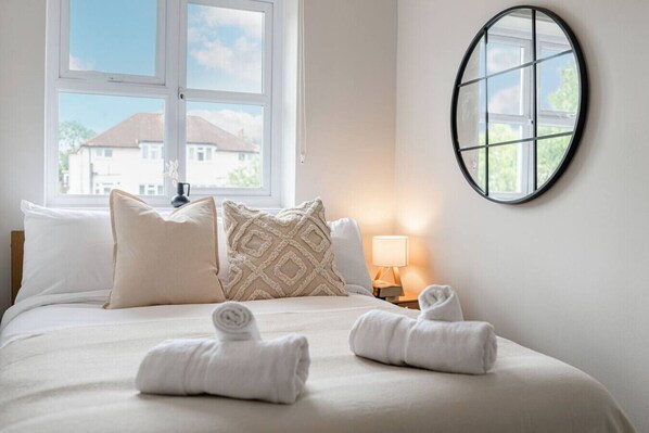 2 bedrooms, iron/ironing board, free WiFi, bed sheets