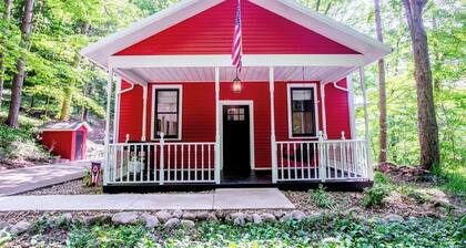 The Mohican Schoolhouse