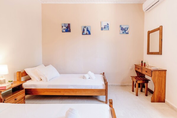 House, 2 Bedrooms, Smoking, Patio | 2 bedrooms