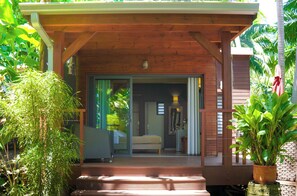 Blackout curtains, soundproofing, free WiFi, bed sheets - Lodge Palmae (Saint-Pierre)