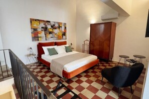 2 bedrooms, iron/ironing board, WiFi, bed sheets - 169Home - Central Comfort by the Coast (Unknown)