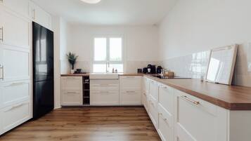 MikrovÄgsugn, ugn, spishÀll och diskmaskin