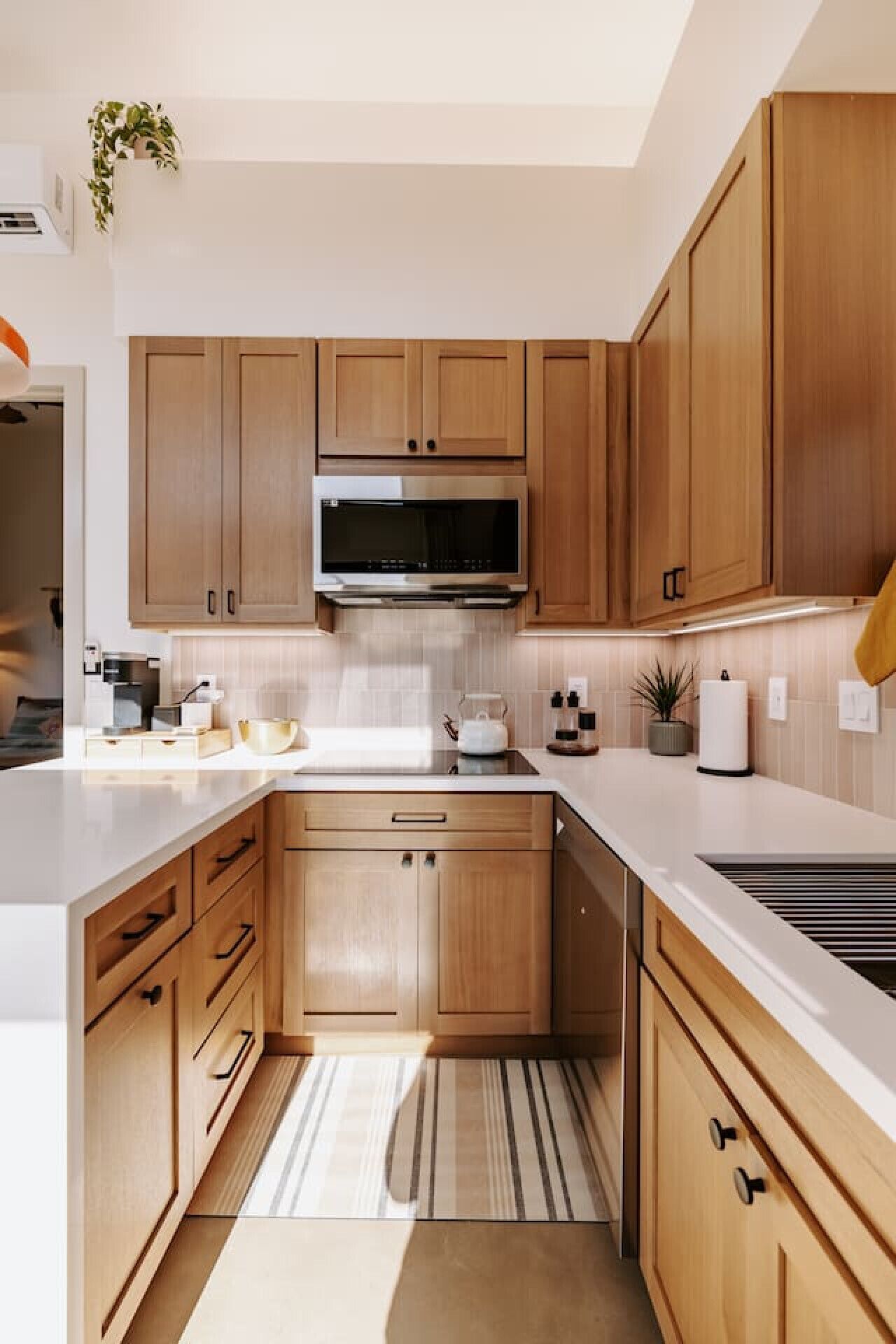 Refrigerador, microondas, parrilla de estufa y lavavajillas 