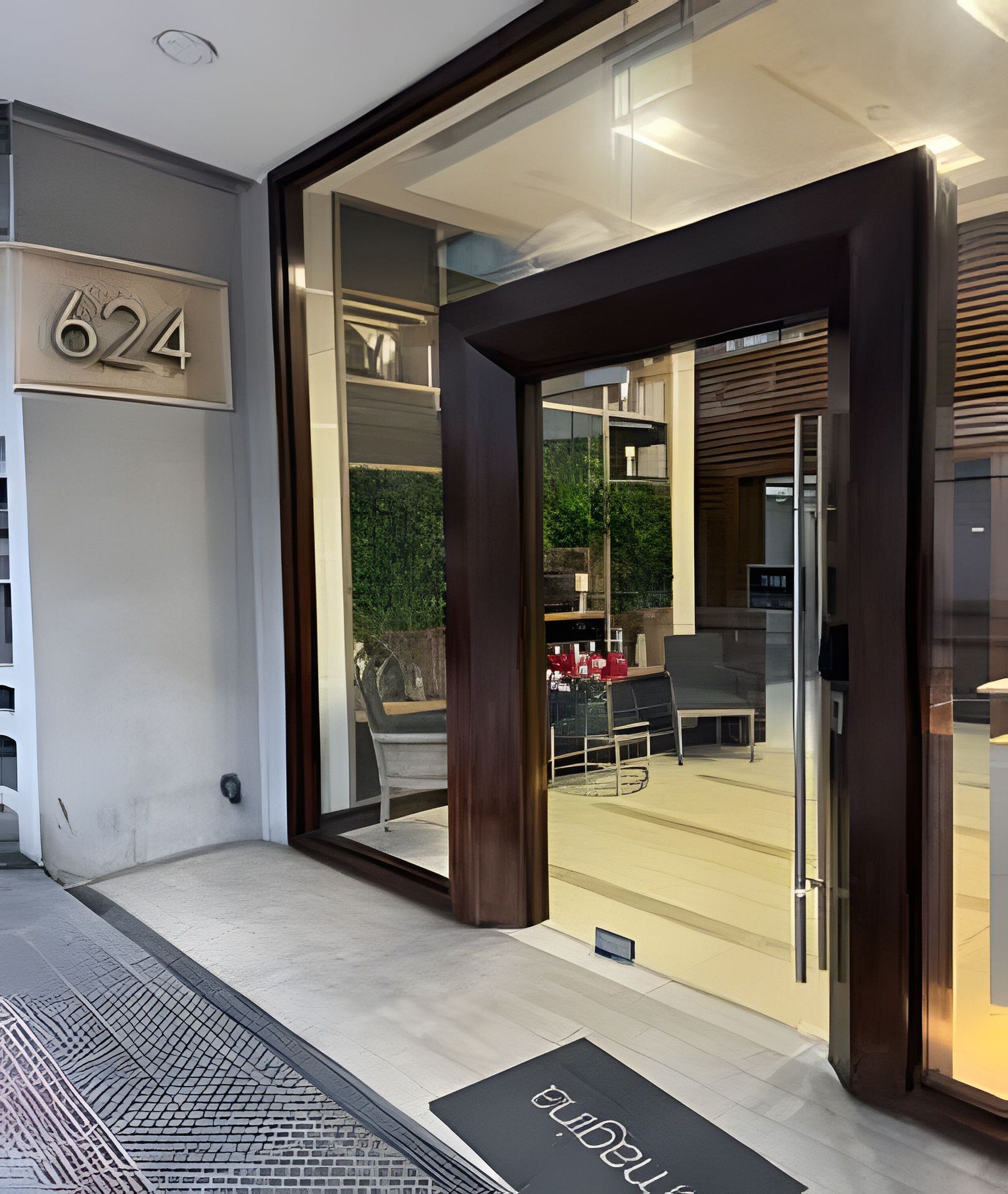 Apartment | Lobby