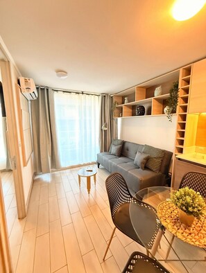 Deluxe Apartment | Living area - collection R 1 (Santiago)