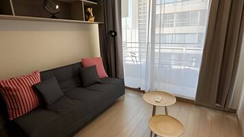 Apartment | Wohnbereich | Smart-TV