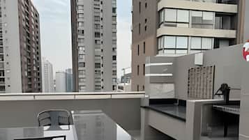 Apartment | Outdoor dining