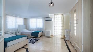 3+1 Standart Deniz Manzarali Daire