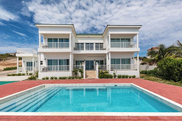 Alberca al aire libre 