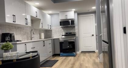 Cozy and classy home with Netflix & Free Parking