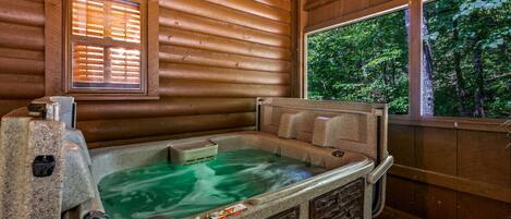 Indoor spa tub