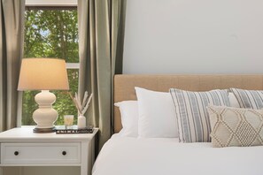 4 habitaciones, tabla de planchar con plancha, wifi y ropa de cama 