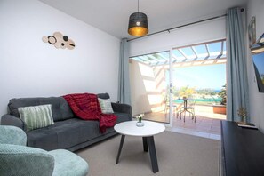 Flat-screen TV - Harmony of Sea View & Nature,1BR (Polis Chrysochous)
