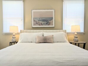 3 dormitoris, escriptori i planxa i posts de planxar 