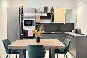 Dining - P071 – Porto Recanati, Three-Room Apartment with Garden and Wi-Fi (Porto Recanati)