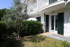 Exterior detail - P071 – Porto Recanati, Three-Room Apartment with Garden and Wi-Fi (Porto Recanati)