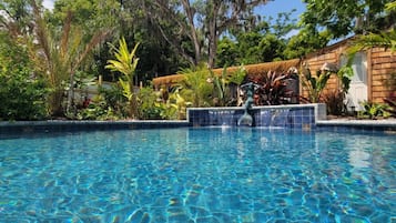 Piscine extérieure