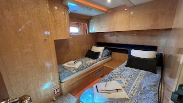 4 chambres, fer et planche Ă  repasser, Wi-Fi, draps fournis