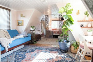 1 chambre, fer et planche à repasser, Wi-Fi, draps fournis