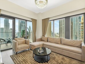 Leilighet – panorama, 4 soverom, byutsikt | Oppholdsområde