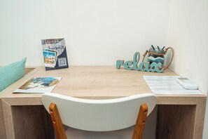 Double Room | In-room safe, desk, laptop workspace, free WiFi - Old Town Rooms Piran (Piran)