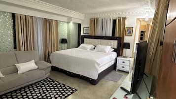 Select Comfort beds, free WiFi