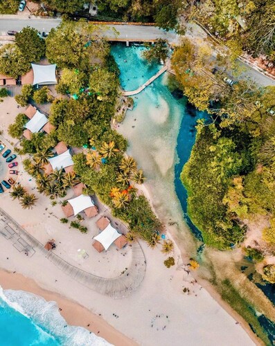 DAYMOND BLUE TROPICAL LODGE