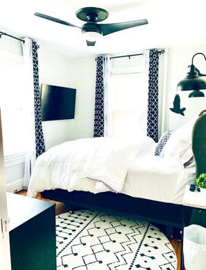 3 bedrooms, iron/ironing board, WiFi, bed sheets