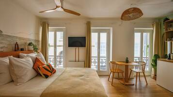 Bügeleisen/Bügelbrett, WLAN, Bettwäsche