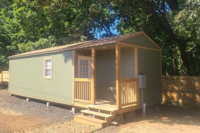 Quite & Cozy Private Tiny Home