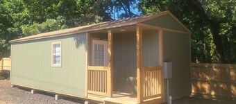 Quite & Cozy Private Tiny Home