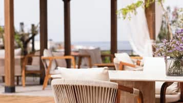 Quarto econômico, vista para a colina | Escrivaninha, Wi-Fi de cortesia