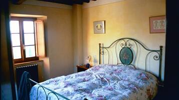 4 chambres, fer et planche Ă repasser, Wi-Fi, draps fournis