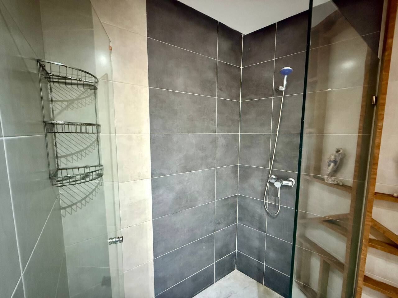 Towels, toilet paper