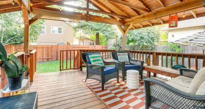 Midtown Oasis | BBQ, Deck, Games & Artistic Vibes
