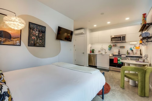 Modern Artist Loft | Canvases, Coffee & Comfort