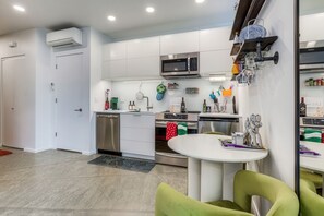 Fridge, microwave, oven, dishwasher