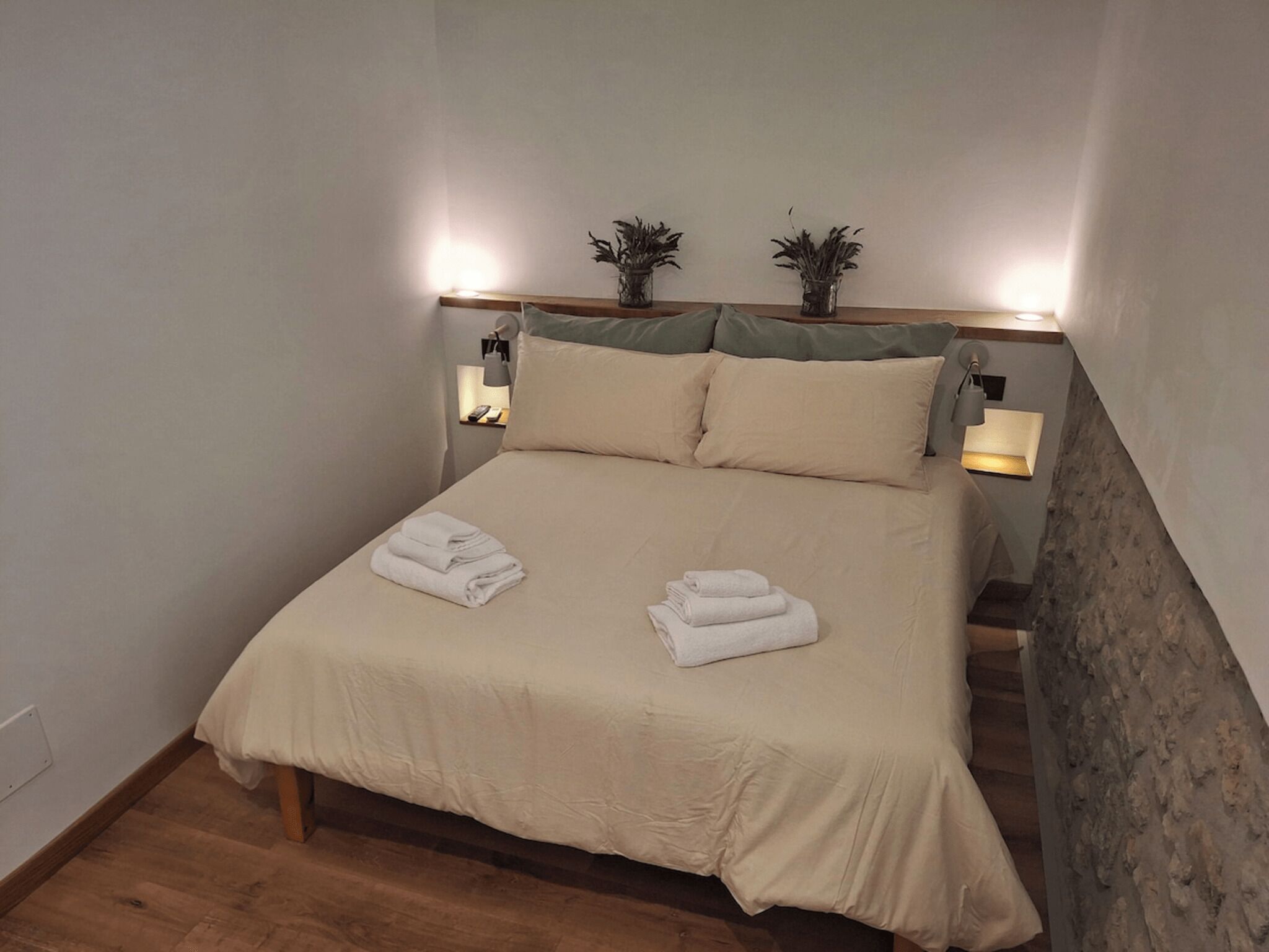 1 camera, Wi-Fi gratuito