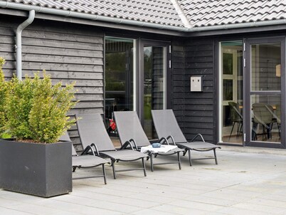 5 Star Holiday Home in Norre Nebel