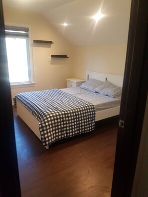 House, 3 Bedrooms | 3 bedrooms - 3 Bedroom House Brampton Toronto Canada (Brampton)