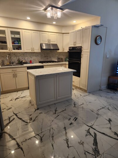 3 Bedroom House Brampton Toronto Canada