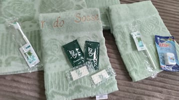 Standard Room | Iron/ironing board, free WiFi